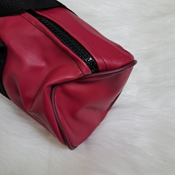 Holly Aiken Burgundy Gym Bag - Picture 5 of 11